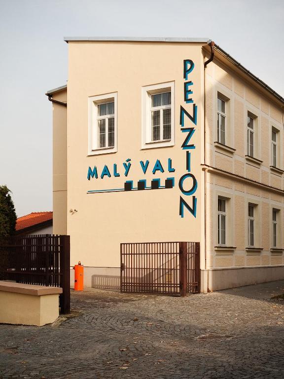 Penzion Maly Val Kromeriz Bagian luar foto