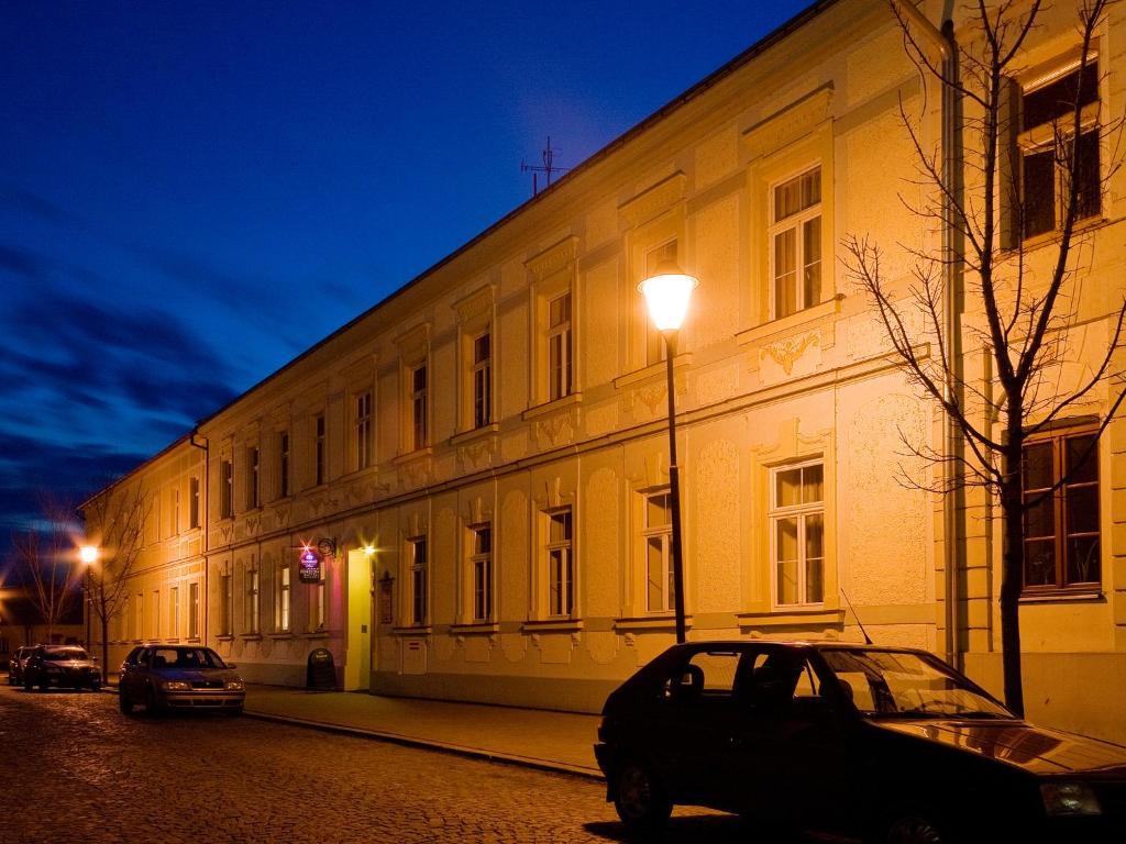 Penzion Maly Val Kromeriz Bagian luar foto